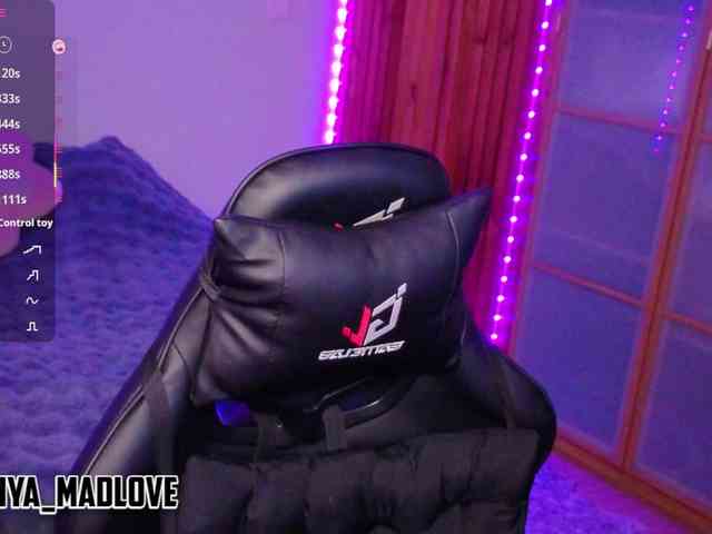 anya_madlove webcam