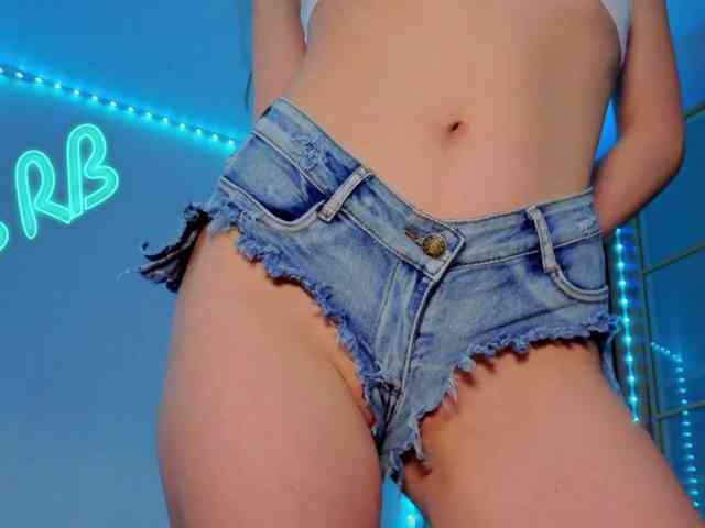 anya_madlove webcam