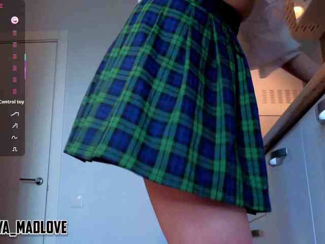 anya_madlove webcam