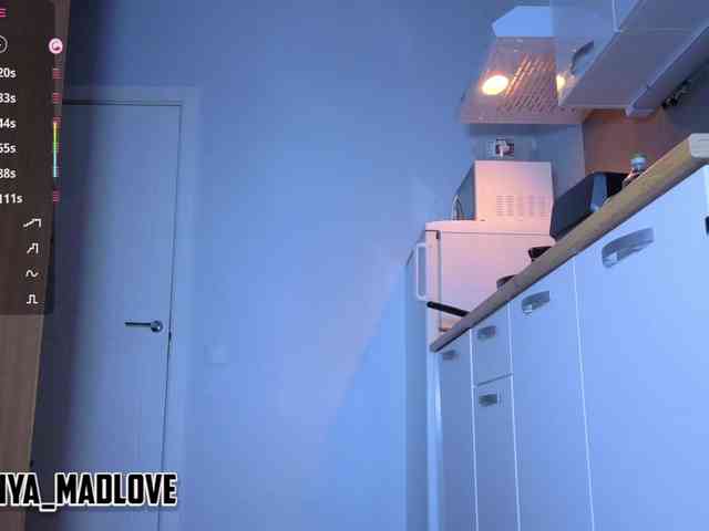 anya_madlove webcam
