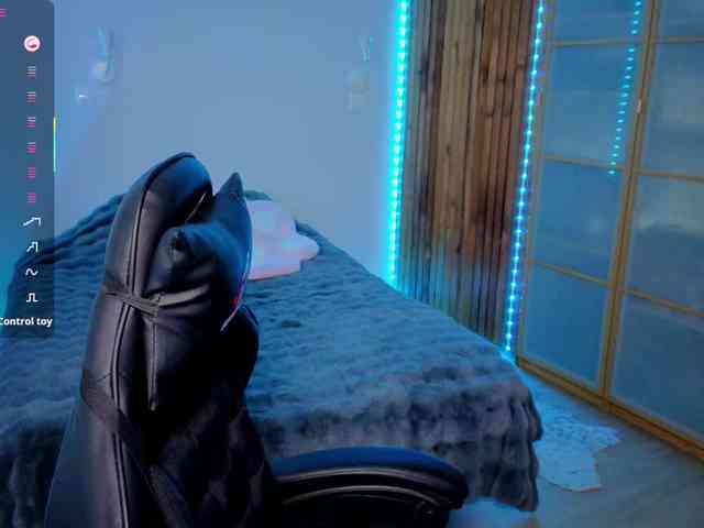anya_madlove webcam