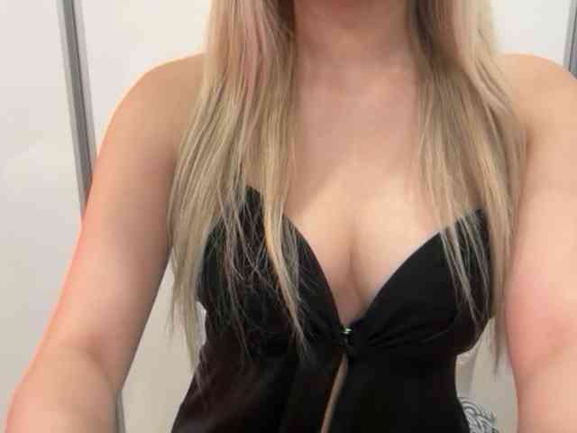 GoldenAli Live Webcam on BongaCams