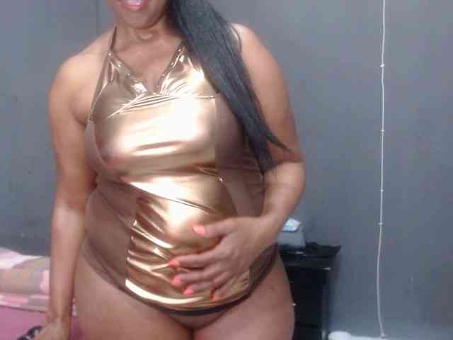 CreamyBum webcam