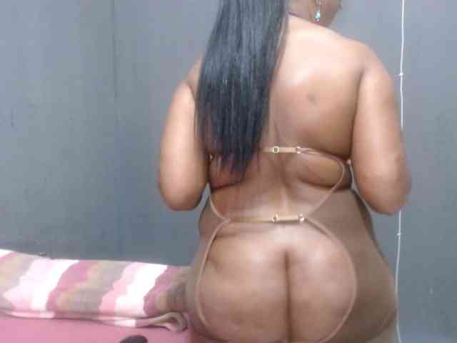 CreamyBum webcam