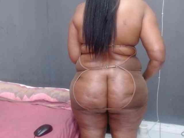 CreamyBum webcam