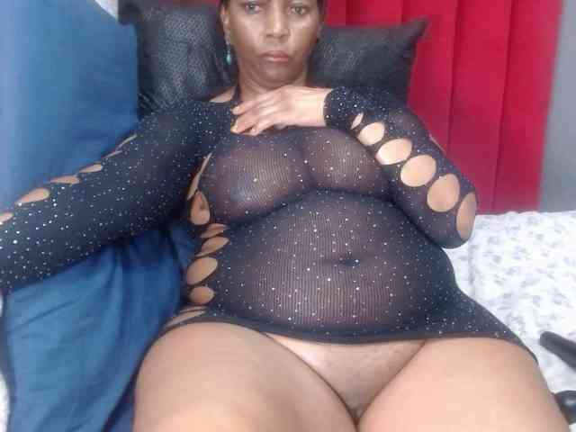 CreamyBum webcam