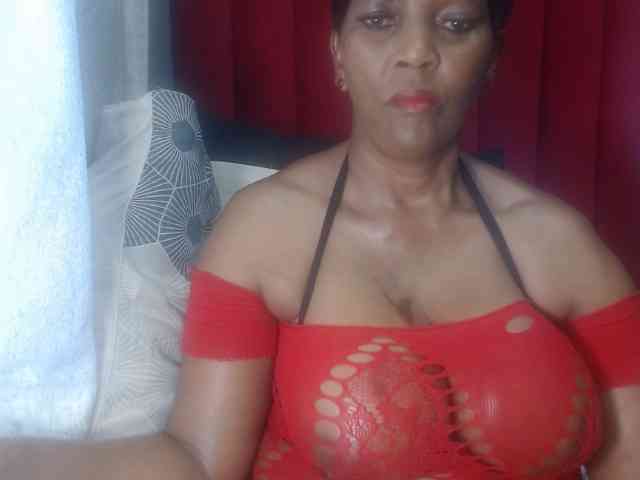 CreamyBum webcam