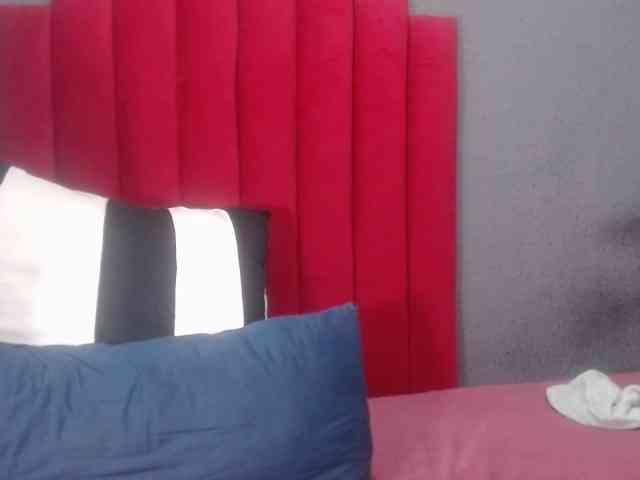 CreamyBum Live Webcam on BongaCams