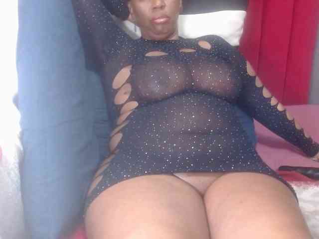 CreamyBum webcam