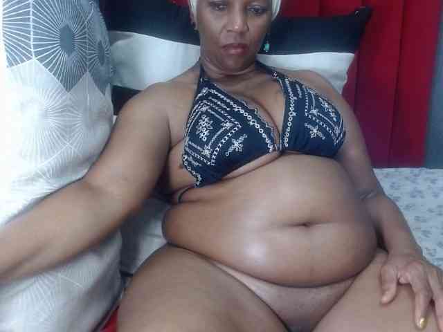 CreamyBum webcam