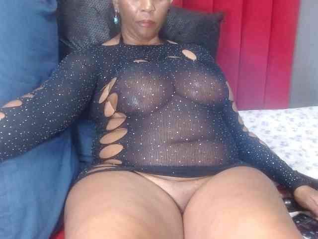 CreamyBum webcam