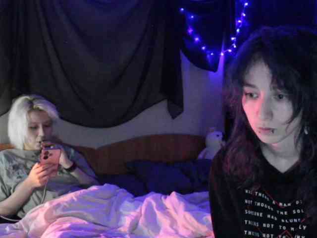 Nagito_Komaeda webcam