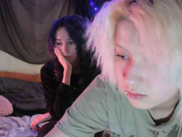 Nagito_Komaeda webcam