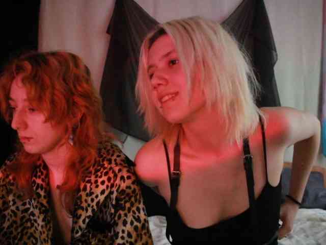 Nagito_Komaeda webcam