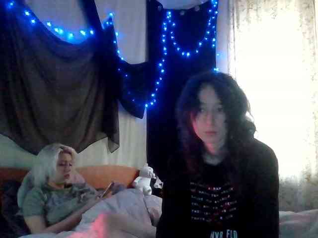 Nagito_Komaeda webcam