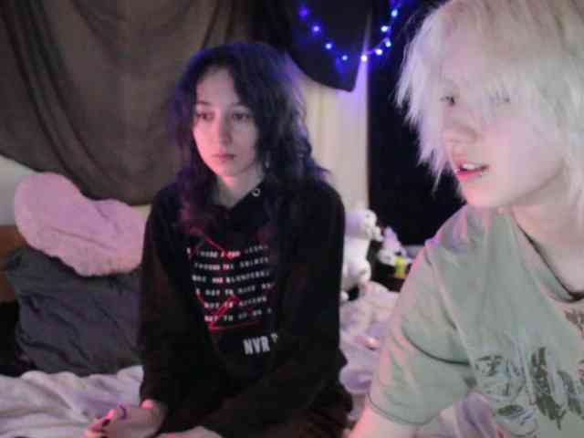 Nagito_Komaeda webcam