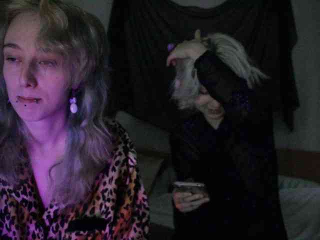 Nagito_Komaeda webcam