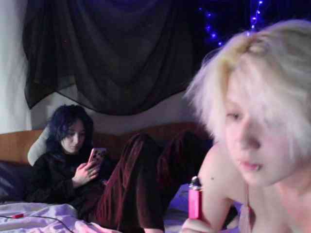 Nagito_Komaeda webcam