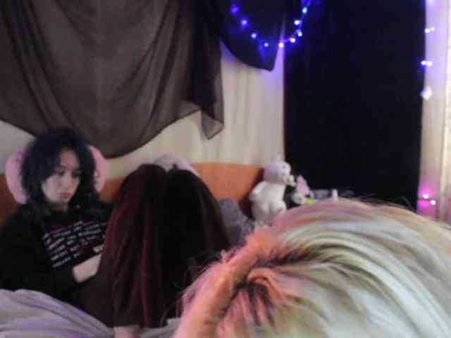 Nagito_Komaeda webcam