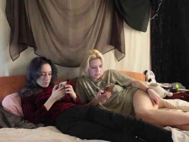 Nagito_Komaeda webcam