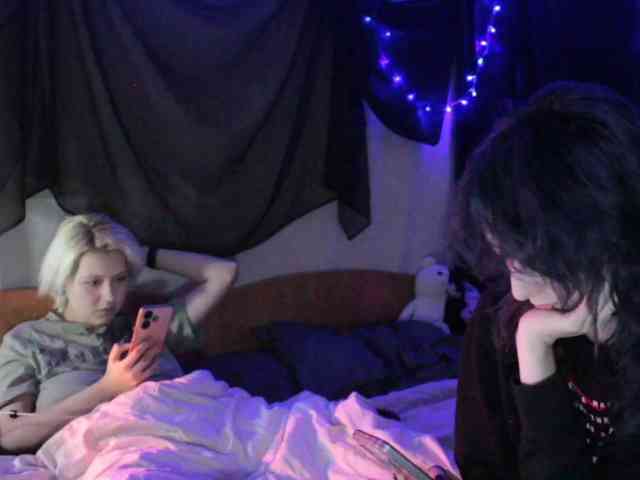 Nagito_Komaeda webcam