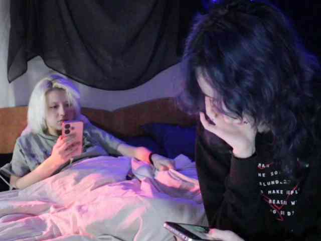 Nagito_Komaeda webcam