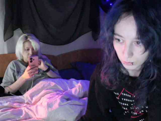 Nagito_Komaeda webcam