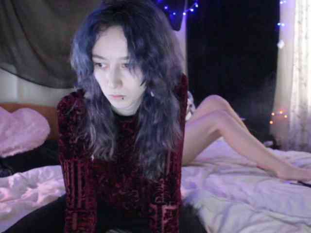 Nagito_Komaeda webcam