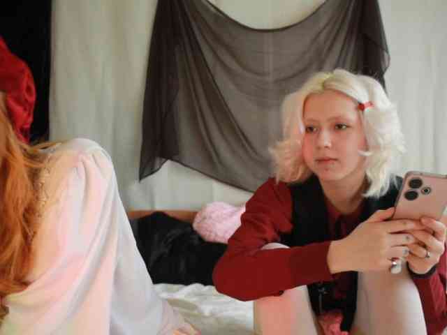 Nagito_Komaeda webcam