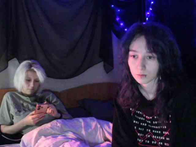 Nagito_Komaeda webcam