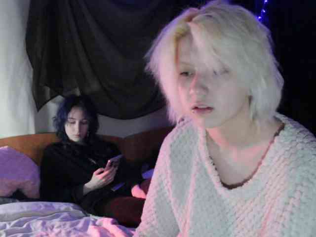 Nagito_Komaeda webcam