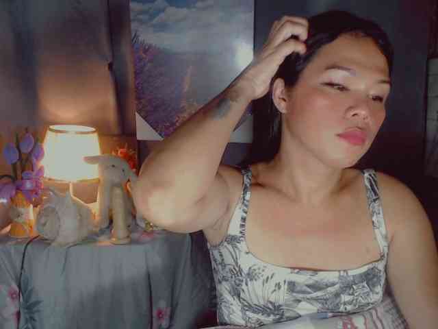 Urblossom-laycka... Live Webcam on BongaCams
