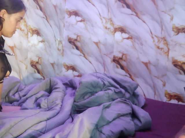 pocahontasb1's BongaCams show and profile