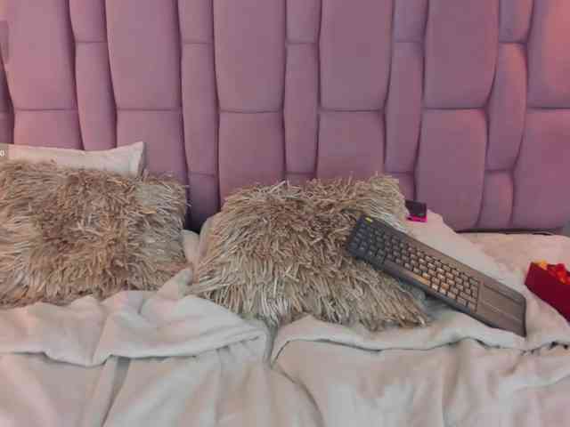 Keila-thompson webcam