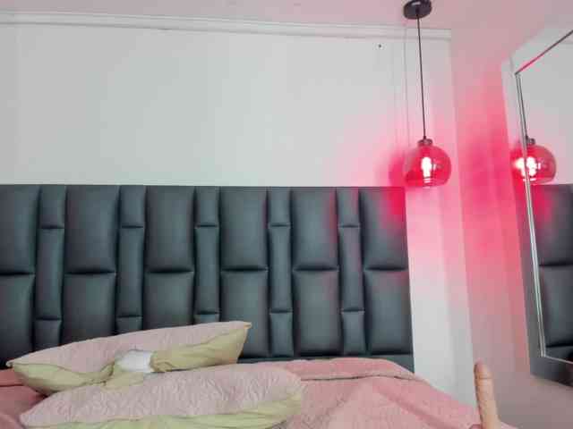 Keila-thompson webcam