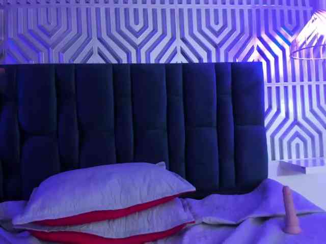 Keila-thompson webcam