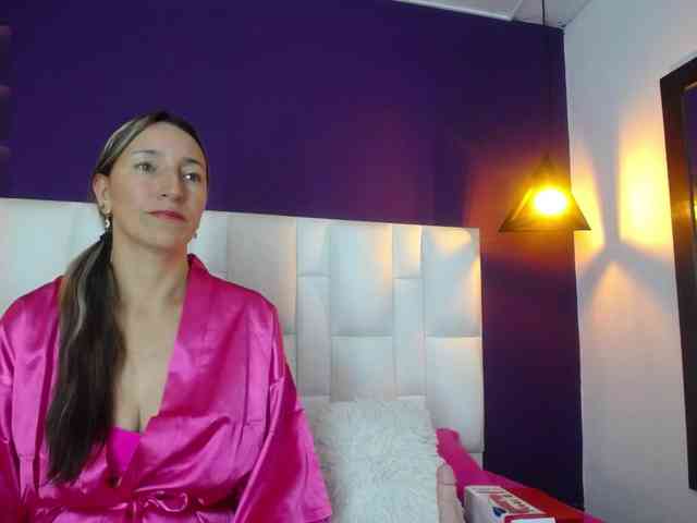 Keila-thompson webcam