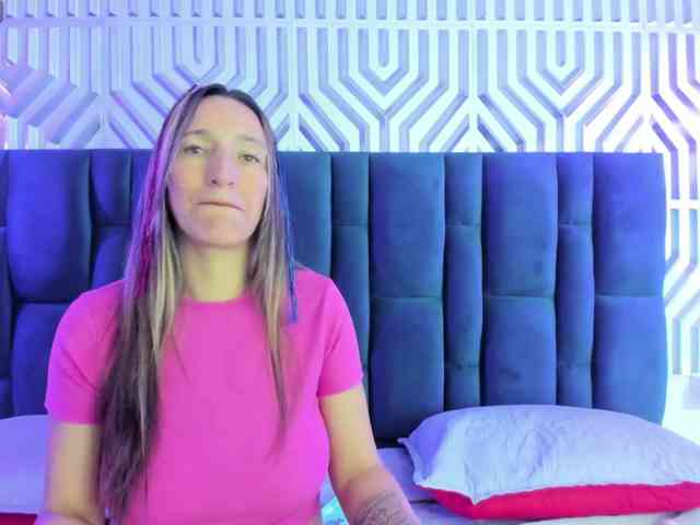 Keila-thompson webcam