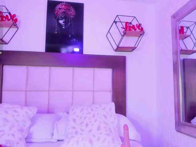 Keila-thompson webcam