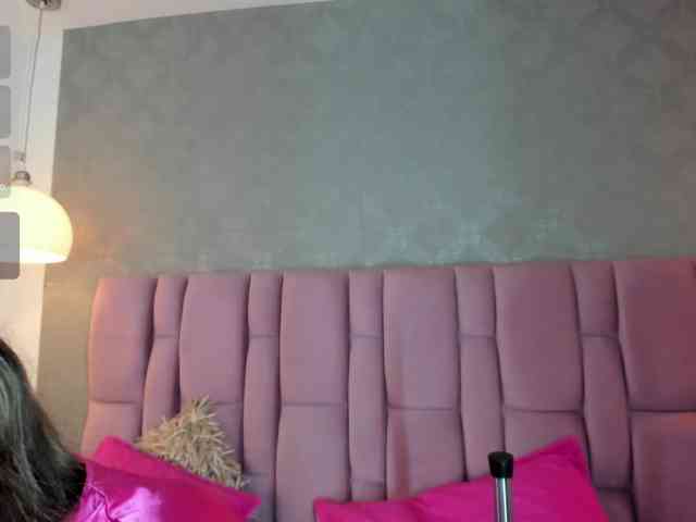 Keila-thompson webcam