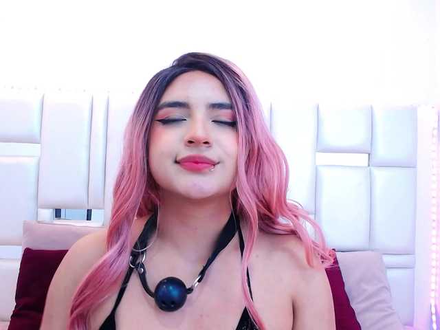 Laila-Stewart webcam bongacams model stream image