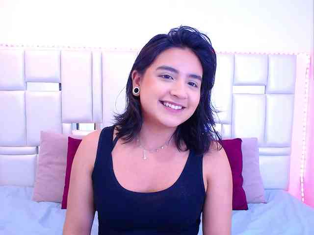 voyeur web cam Laila-Stewart