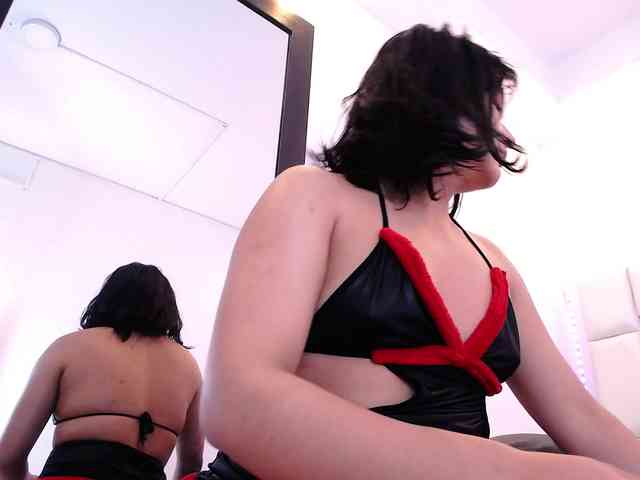 Laila-Stewart webcam