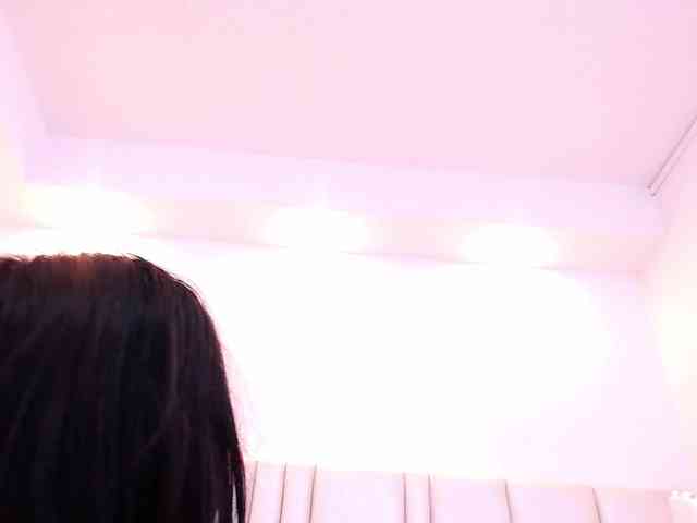 Laila-Stewart webcam