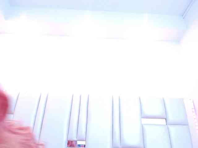Laila-Stewart webcam