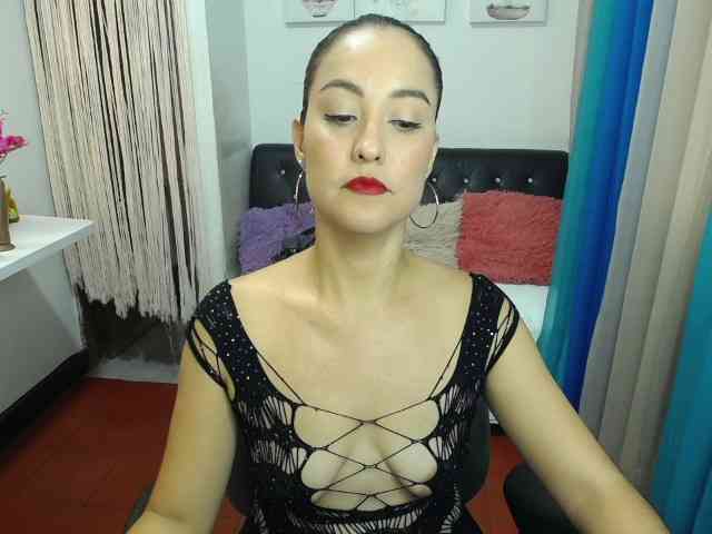 Shirlyrojas webcam
