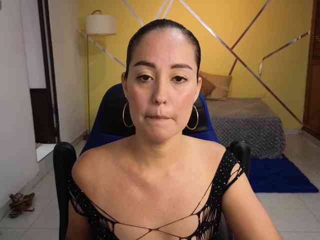 Shirlyrojas webcam