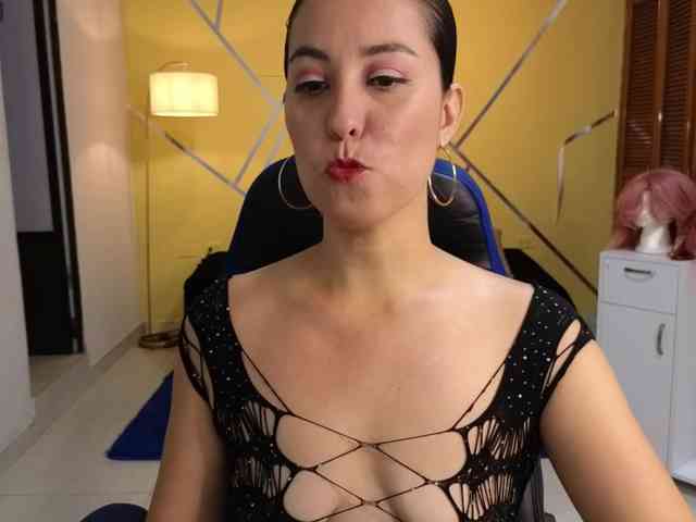 Shirlyrojas webcam
