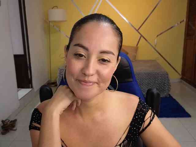 Shirlyrojas webcam