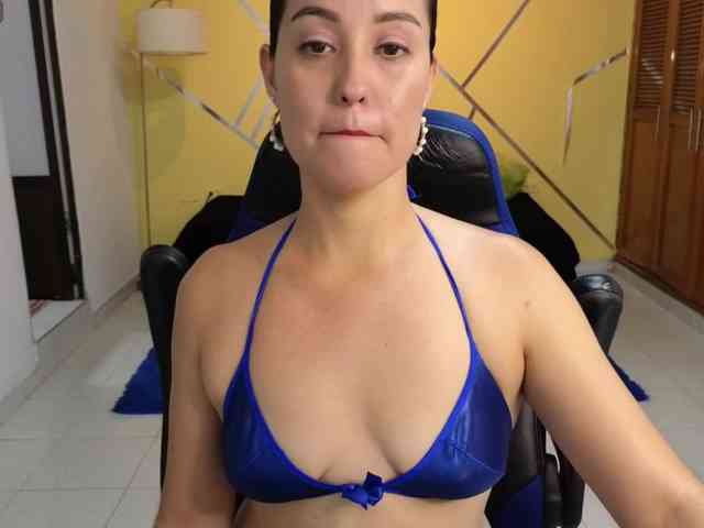 Shirlyrojas webcam